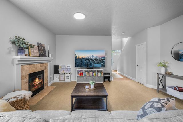 21184 Silverado Valley Lane, Bend, OR 97702