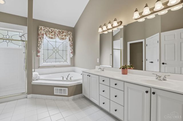 1443 Nauticus Cove, Miami Twp, OH 45140