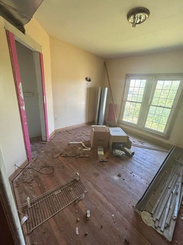 51 Webb Street, Hammond, IN 46320