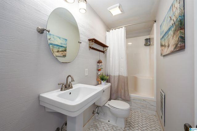 5211 POST HOUSE LANE, Birmingham, AL 35242