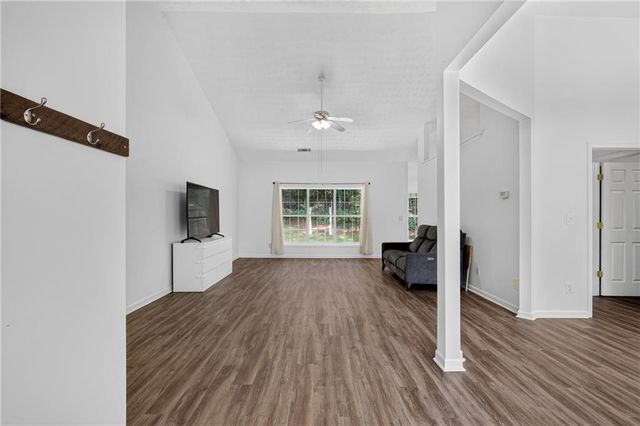 1142 Autumn Glen Way, Dacula, GA 30019