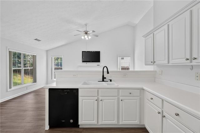 1142 Autumn Glen Way, Dacula, GA 30019