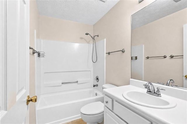 1142 Autumn Glen Way, Dacula, GA 30019