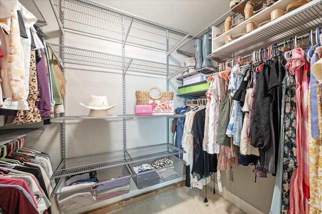 2415 Jamestown Mall 23, Houston, TX 77057