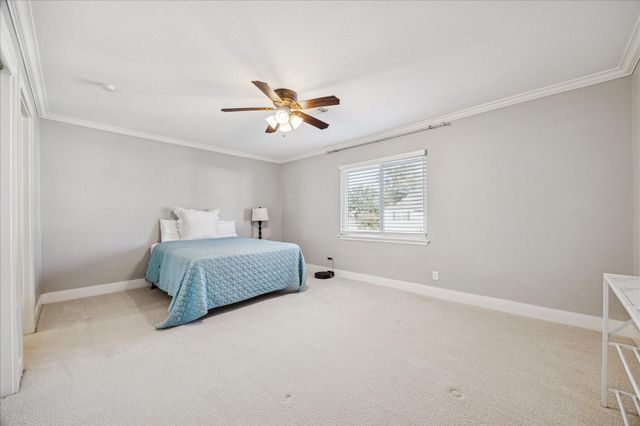 2415 Jamestown Mall 23, Houston, TX 77057