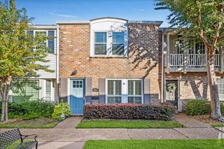 2415 Jamestown Mall 23, Houston, TX 77057