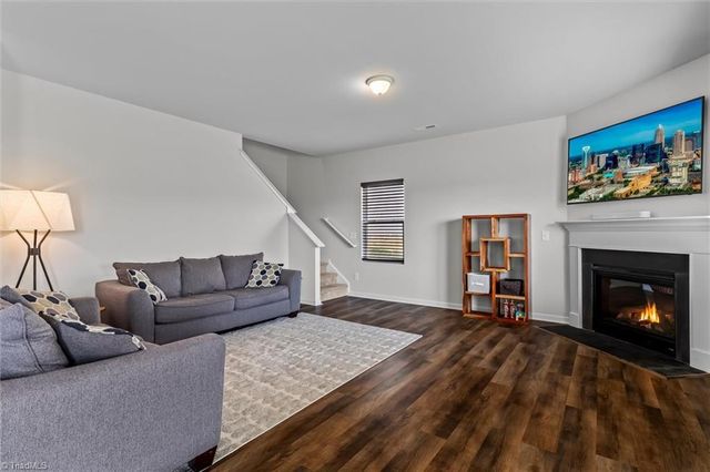 3748 Streamside Drive, Thomasville, NC 27360