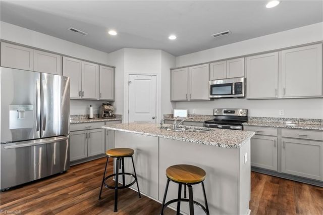 3748 Streamside Drive, Thomasville, NC 27360