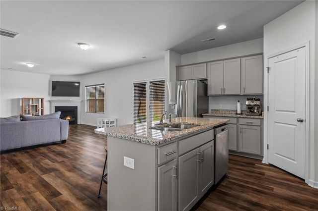 3748 Streamside Drive, Thomasville, NC 27360