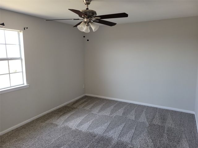 35 E Mountain Lane 34, Grand Prairie, TX 75052