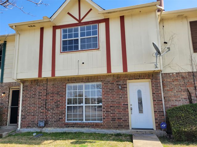 35 E Mountain Lane 34, Grand Prairie, TX 75052