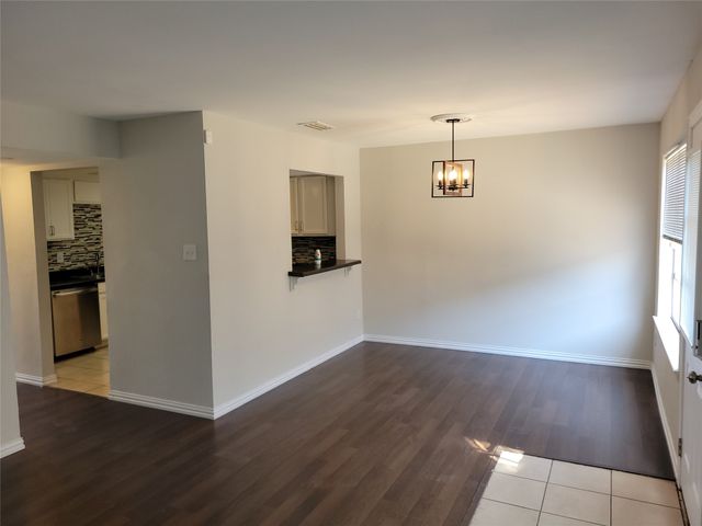 35 E Mountain Lane 34, Grand Prairie, TX 75052