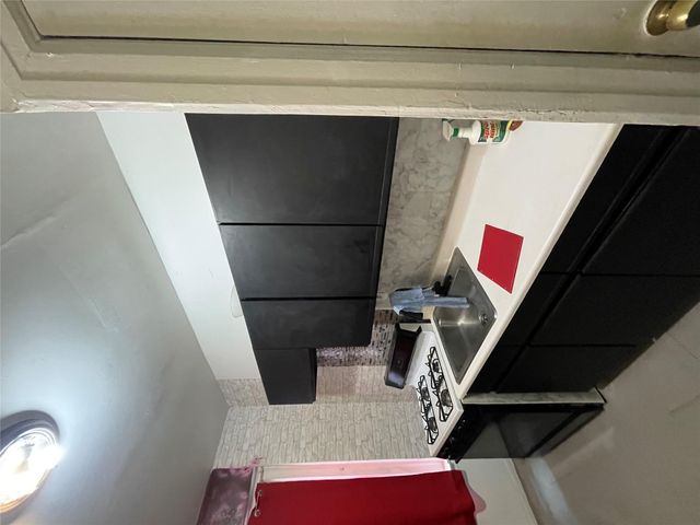 2199 Holland Avenue 3E, Bronx, NY 10462