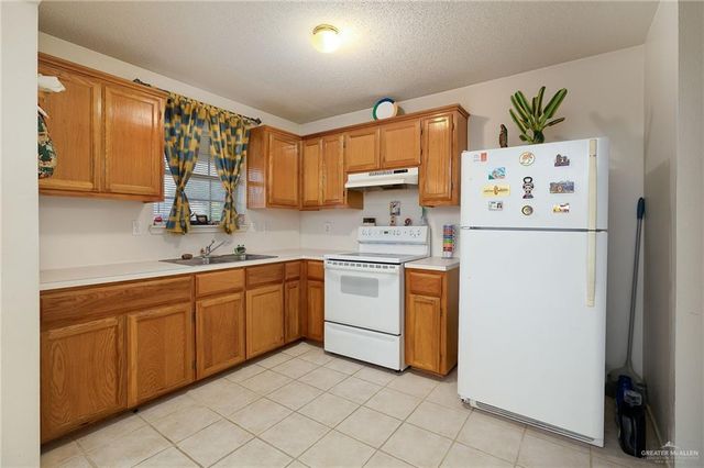 9212 N 30th Street, Mcallen, TX 78504