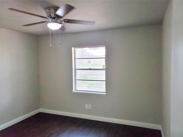 1320 Iris Lane, Lewisville, TX 75067
