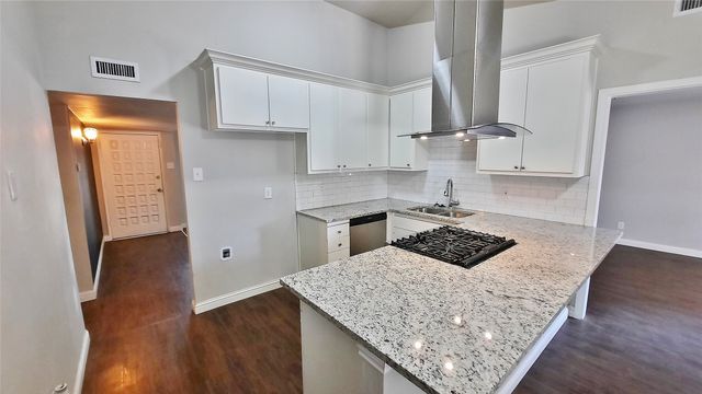 1320 Iris Lane, Lewisville, TX 75067