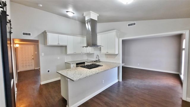 1320 Iris Lane, Lewisville, TX 75067
