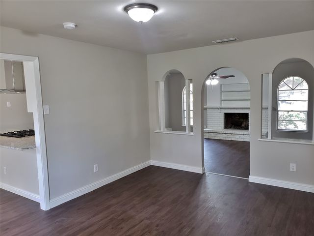 1320 Iris Lane, Lewisville, TX 75067