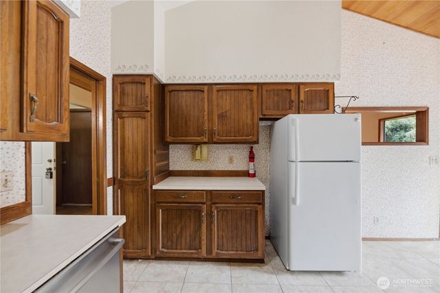 18510 66th Avenue NE, Kenmore, WA 98028