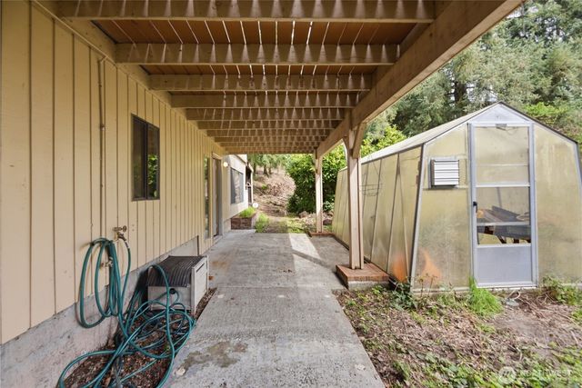 18510 66th Avenue NE, Kenmore, WA 98028