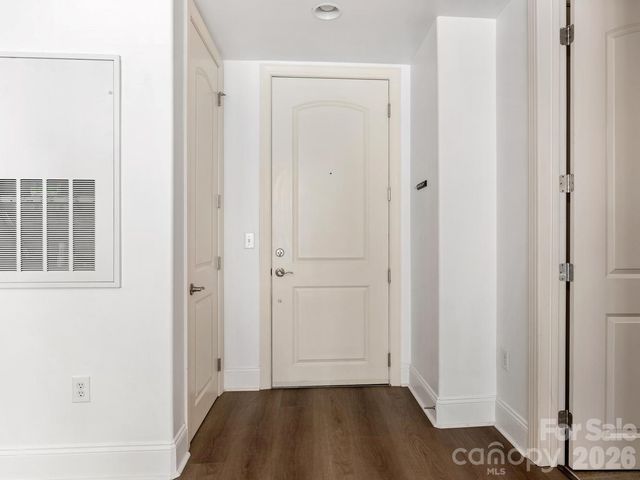 4625 Piedmont Row Drive 408, Charlotte, NC 28210
