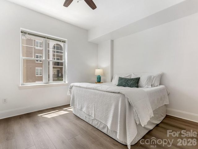 4625 Piedmont Row Drive 408, Charlotte, NC 28210