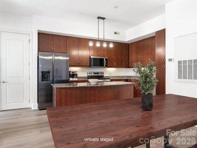 4625 Piedmont Row Drive 408, Charlotte, NC 28210
