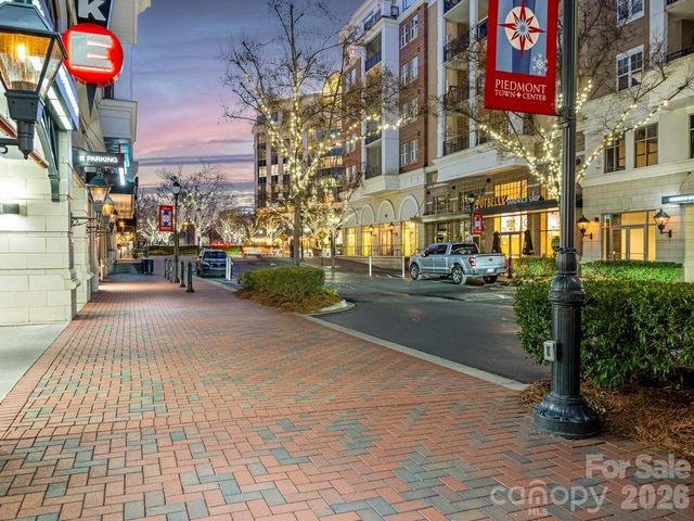 4625 Piedmont Row Drive 408, Charlotte, NC 28210