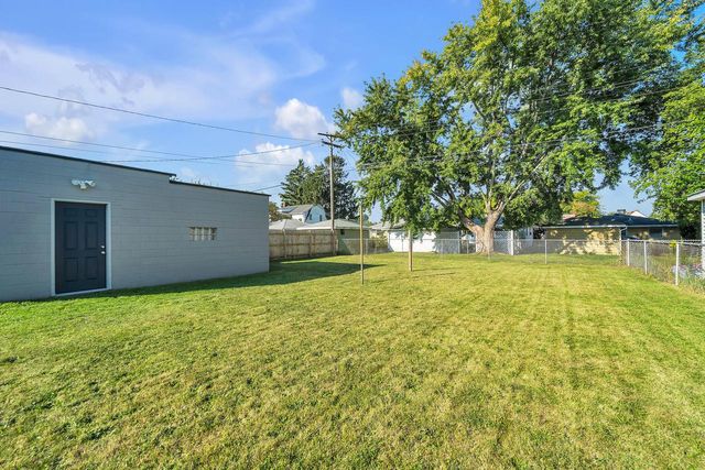 2912 24th AVENUE, Kenosha, WI 53140