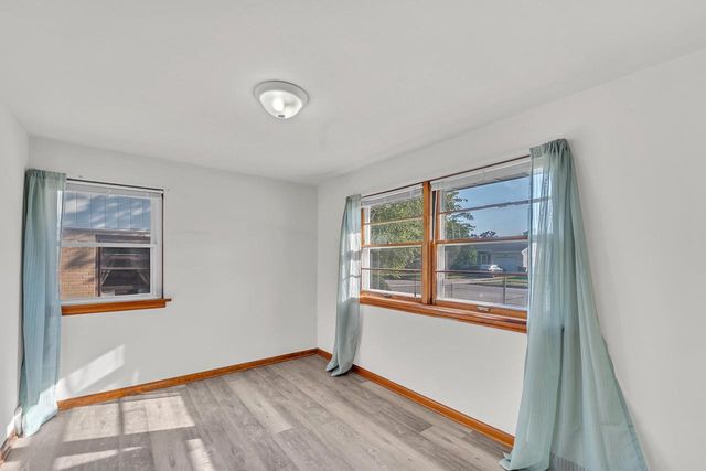 2912 24th AVENUE, Kenosha, WI 53140