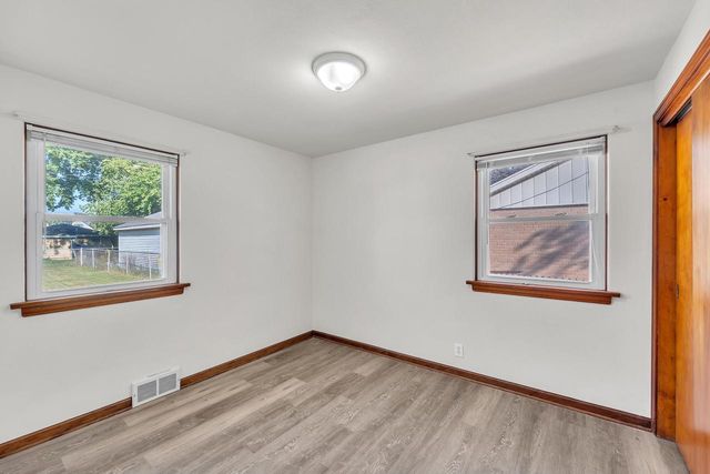 2912 24th AVENUE, Kenosha, WI 53140