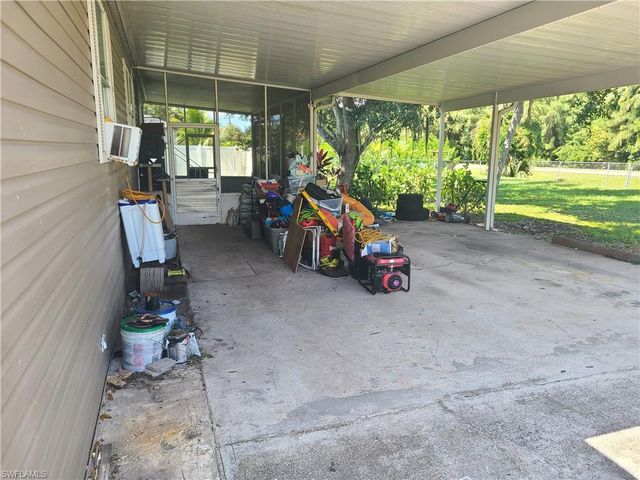 2463 Laurel LN, North Fort Myers, FL 33917