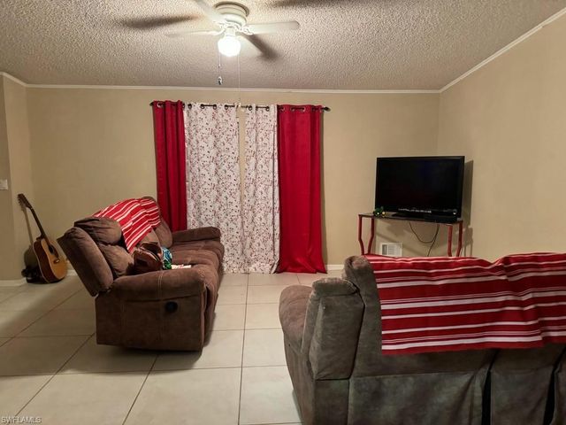 2463 Laurel LN, North Fort Myers, FL 33917