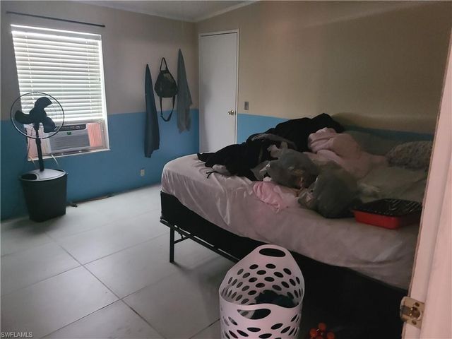 2463 Laurel LN, North Fort Myers, FL 33917