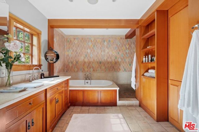 4750 Encino Avenue, Encino (los Angeles), CA 91316