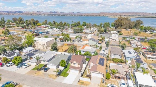 17622 Sutherland, Lake Elsinore, CA 92530