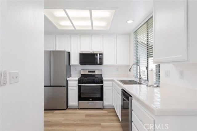 17622 Sutherland, Lake Elsinore, CA 92530