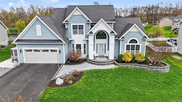 35 Longton Pl, Henrietta, NY 14586
