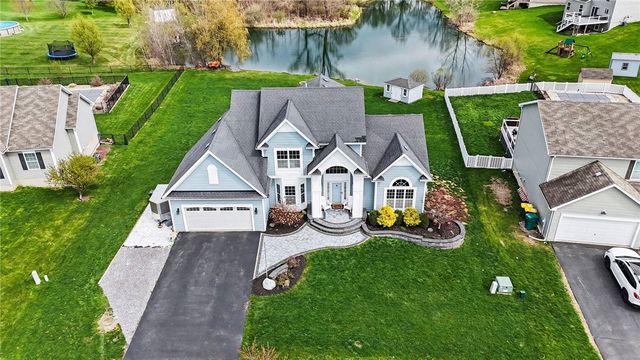 35 Longton Pl, Henrietta, NY 14586