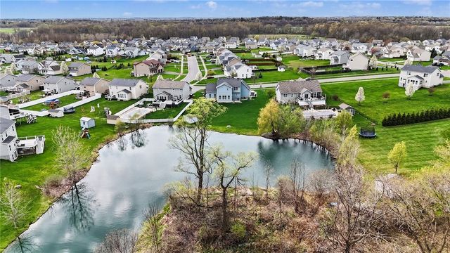 35 Longton Pl, Henrietta, NY 14586