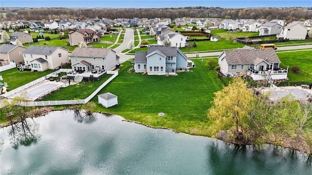 35 Longton Pl, Henrietta, NY 14586
