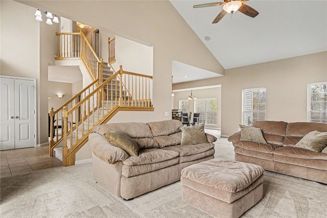 35 Longton Pl, Henrietta, NY 14586