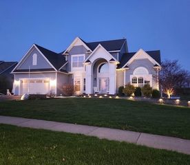 35 Longton Pl, Henrietta, NY 14586