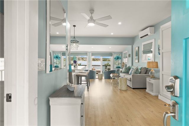 61 Green Street, Portsmouth, RI 02871