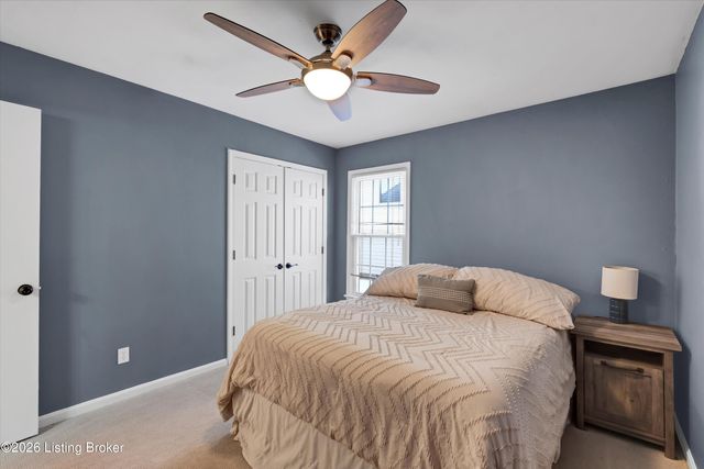 8018 Cloudcroft Ln, Louisville, KY 40220