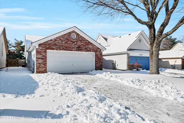 8018 Cloudcroft Ln, Louisville, KY 40220