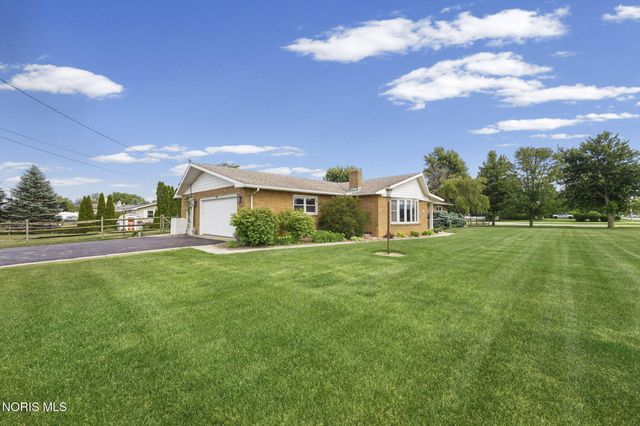 1993 N Genoa Clay Center Road, Genoa, OH 43430