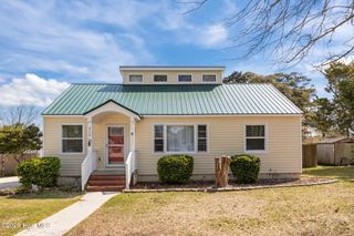 213 Virginia Avenue, Morehead City, NC 28557