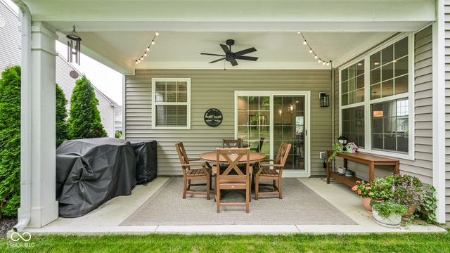 6768 Keepsake Drive, Whitestown, IN 46075