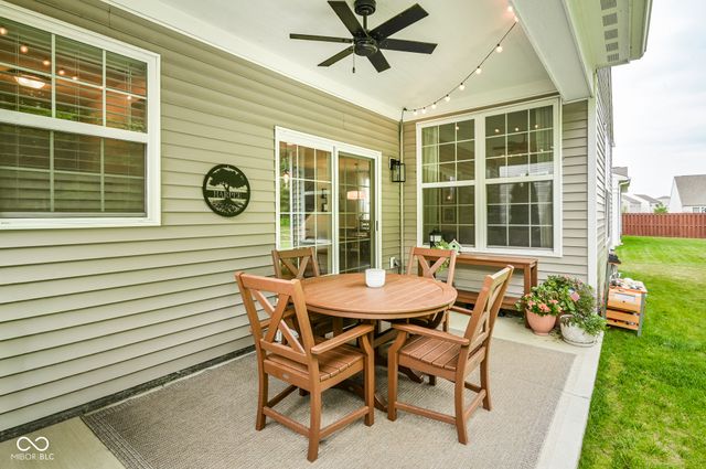 6768 Keepsake Drive, Whitestown, IN 46075